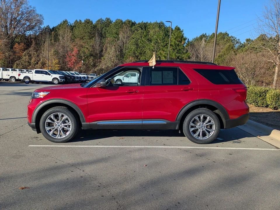 2022 Ford Explorer 6th Gen - Image 7 of 12