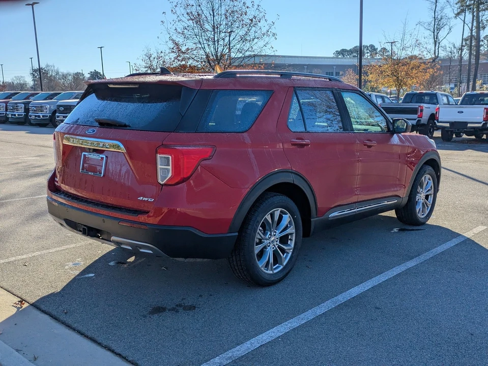 2022 Ford Explorer 6th Gen - Image 4 of 12