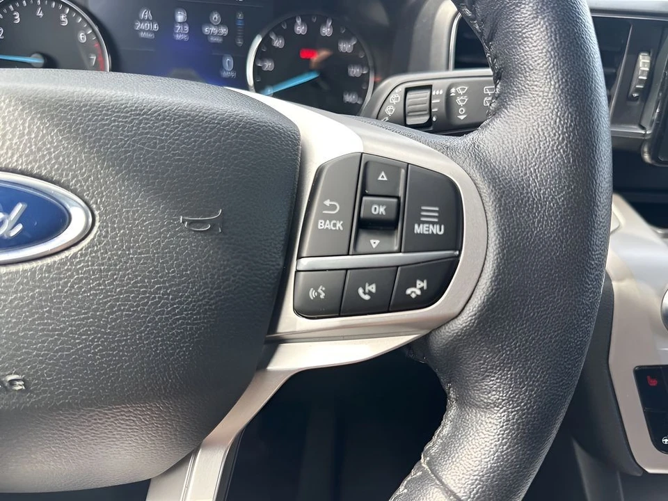 2022 Ford Explorer 6th Gen - Image 16 of 21