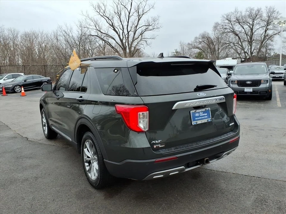 2022 Ford Explorer 6th Gen - Image 5 of 21