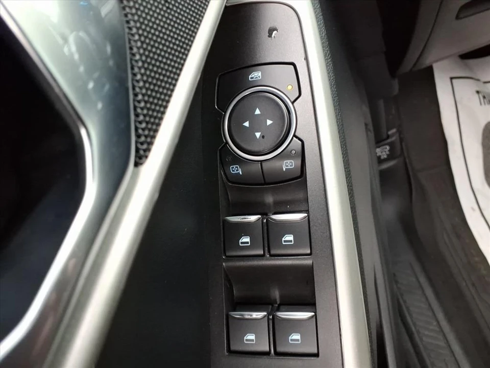 2022 Ford Explorer 6th Gen - Image 17 of 21