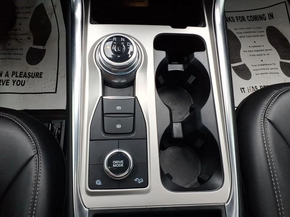 2022 Ford Explorer 6th Gen - Image 14 of 21
