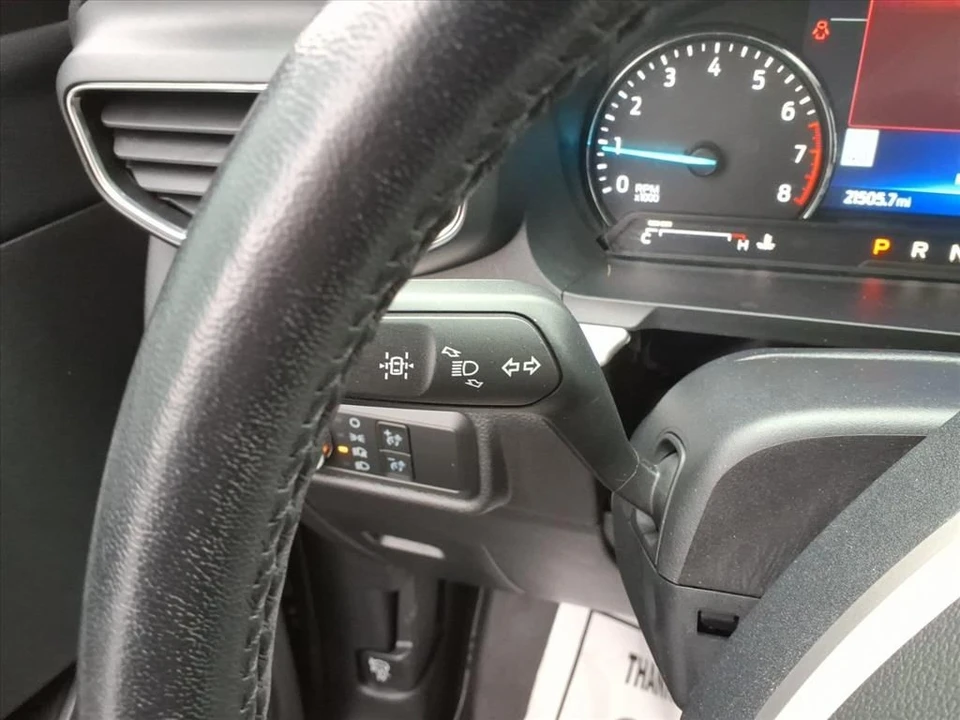 2022 Ford Explorer 6th Gen - Image 19 of 21