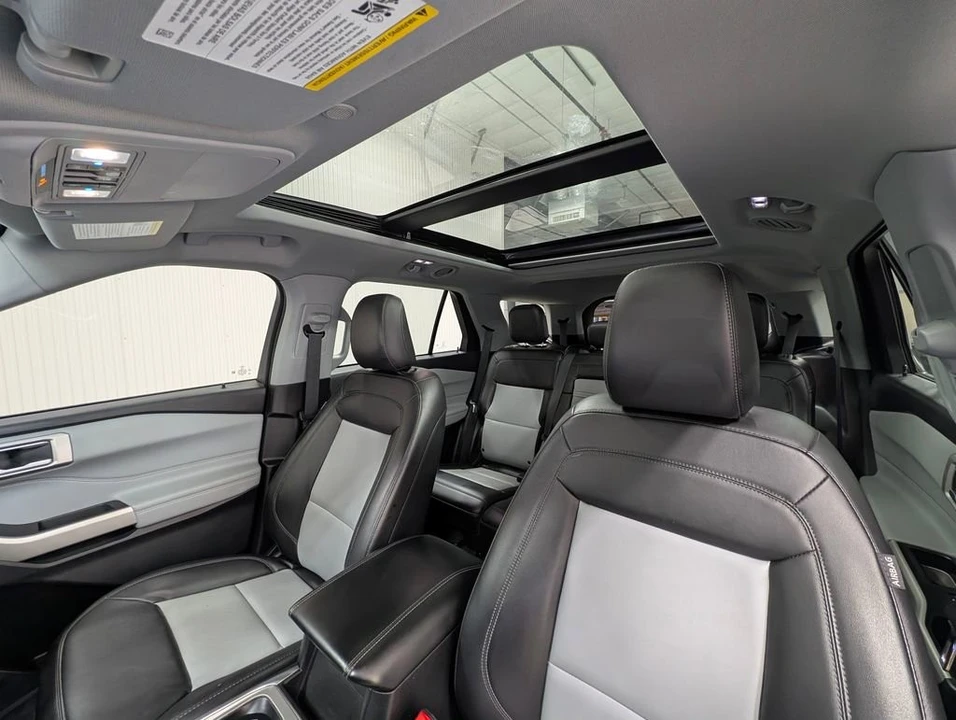 2022 Ford Explorer 6th Gen - Image 5 of 12