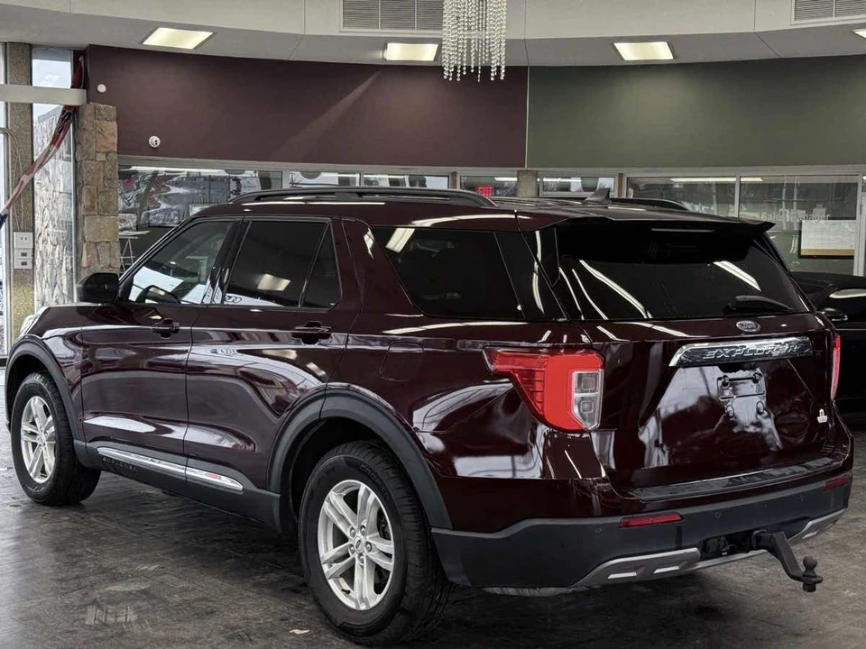 2022 Ford Explorer 6th Gen - Image 11 of 21