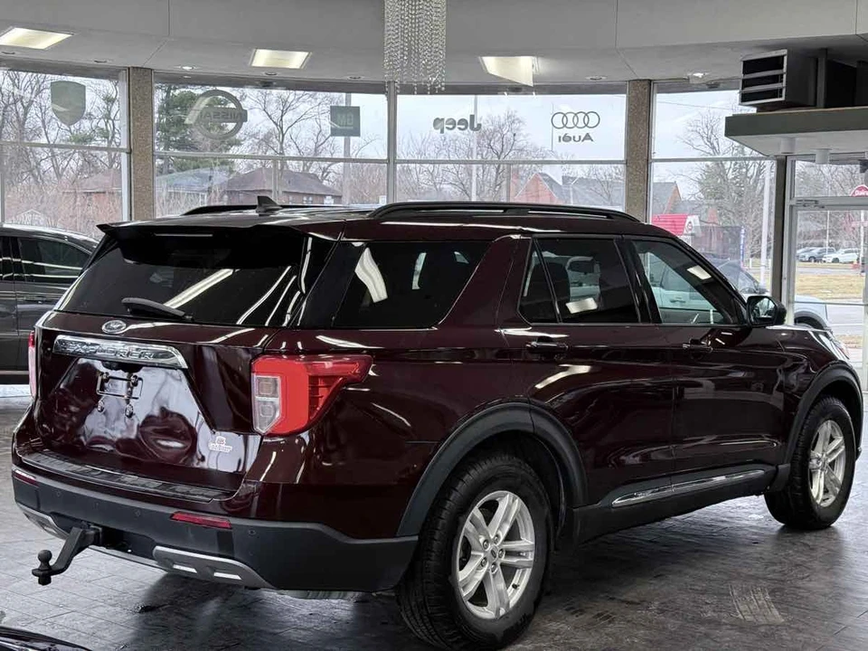2022 Ford Explorer 6th Gen - Image 9 of 21
