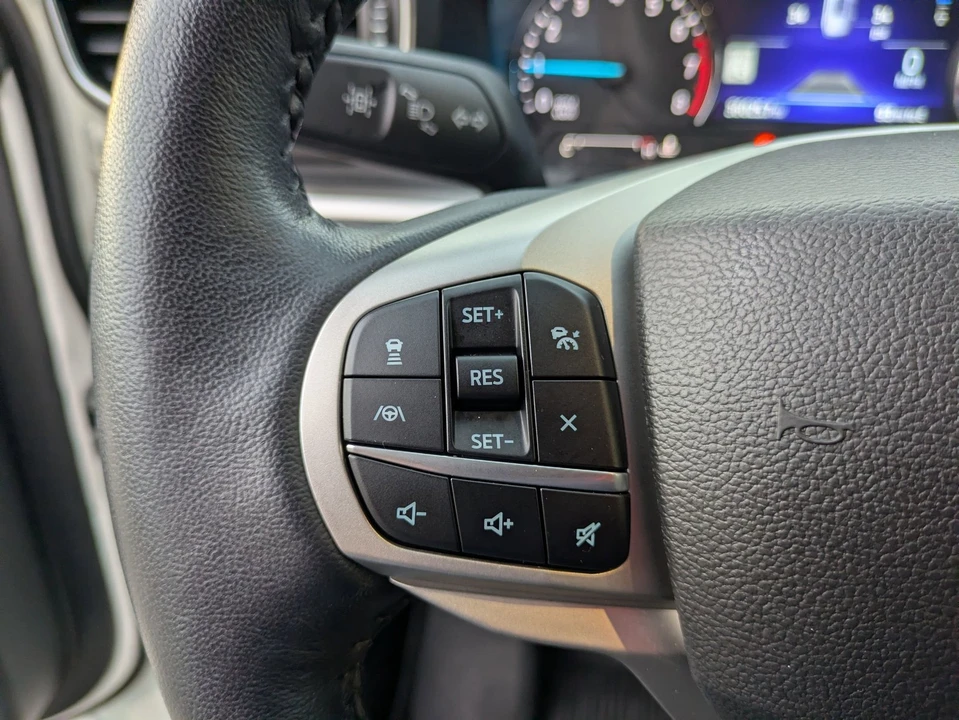 2022 Ford Explorer 6th Gen - Image 18 of 21