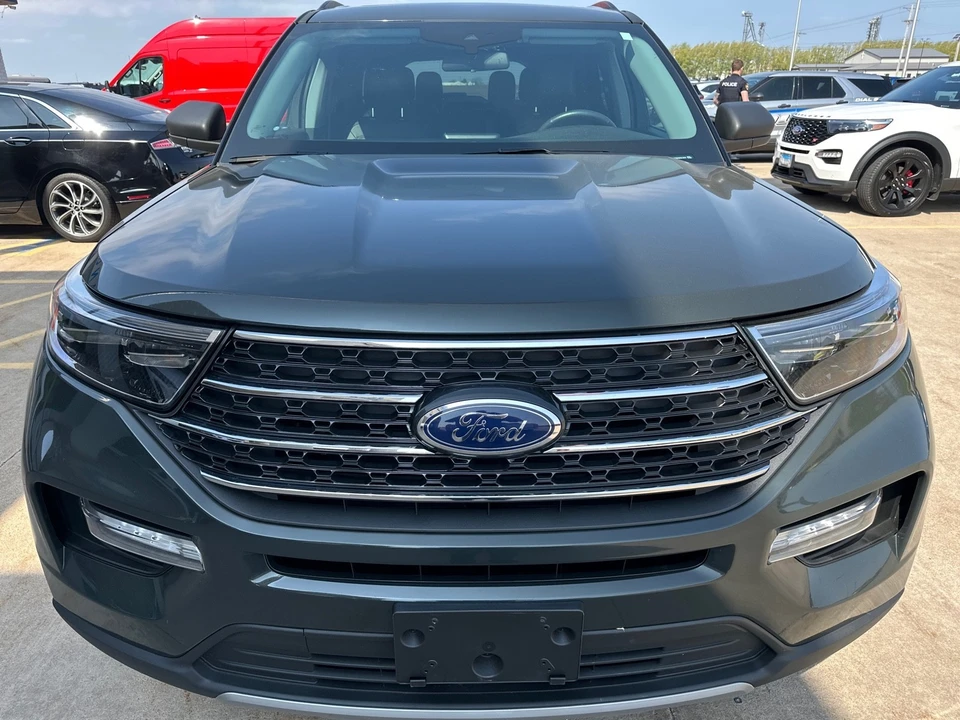 2022 Ford Explorer 6th Gen - Image 3 of 12