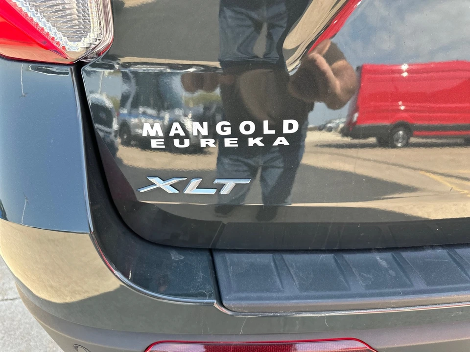 2022 Ford Explorer 6th Gen - Image 11 of 12