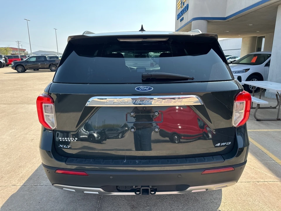 2022 Ford Explorer 6th Gen - Image 10 of 12
