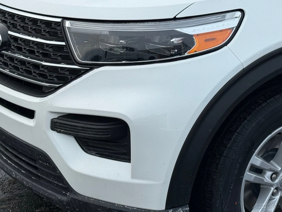 2022 Ford Explorer 6th Gen - Image 9 of 12