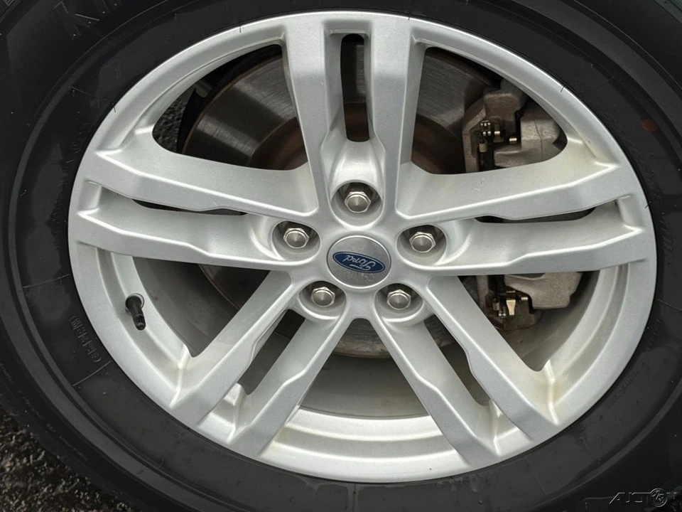 2022 Ford Explorer 6th Gen - Image 10 of 12