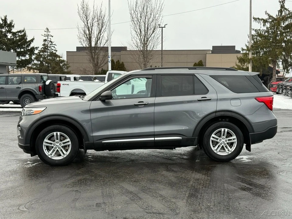 2022 Ford Explorer 6th Gen - Image 6 of 12