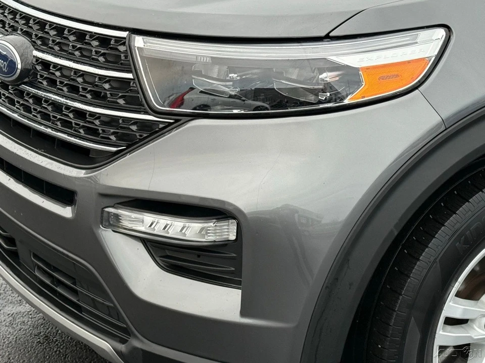 2022 Ford Explorer 6th Gen - Image 9 of 12