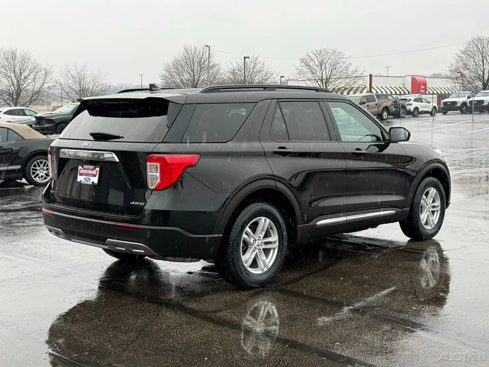 2022 Ford Explorer 6th Gen - Image 3 of 12