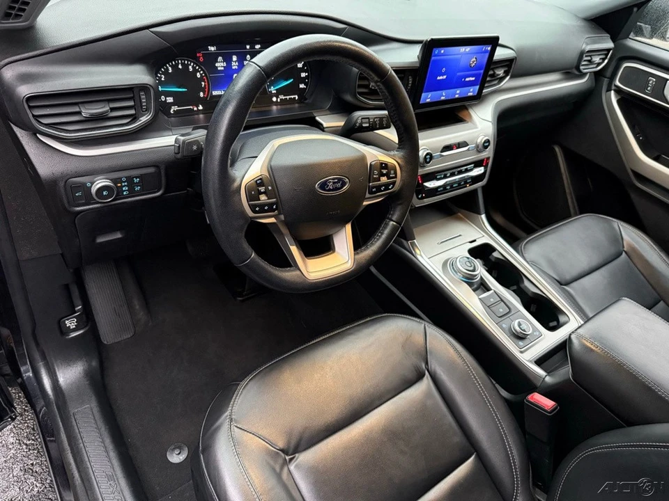 2022 Ford Explorer 6th Gen - Image 11 of 12
