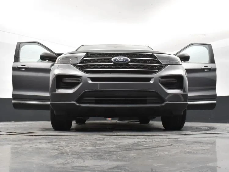2022 Ford Explorer 6th Gen - Image 11 of 12