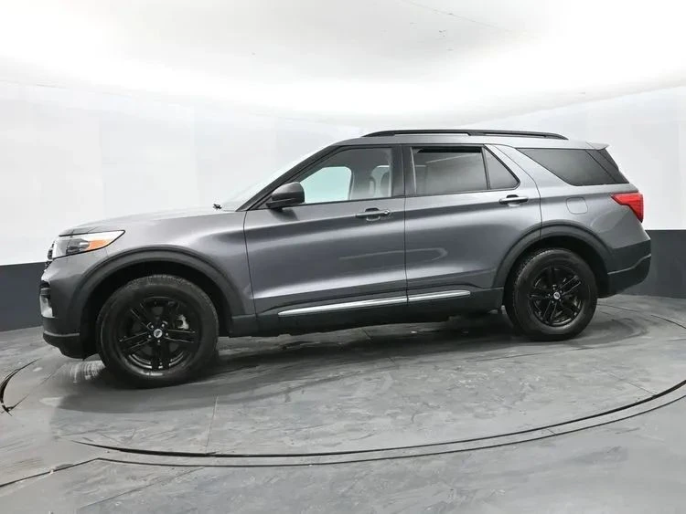 2022 Ford Explorer 6th Gen - Image 5 of 12