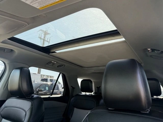 2022 Ford Explorer 6th Gen - Image 18 of 31