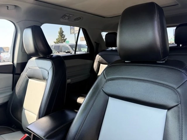 2022 Ford Explorer 6th Gen - Image 17 of 31