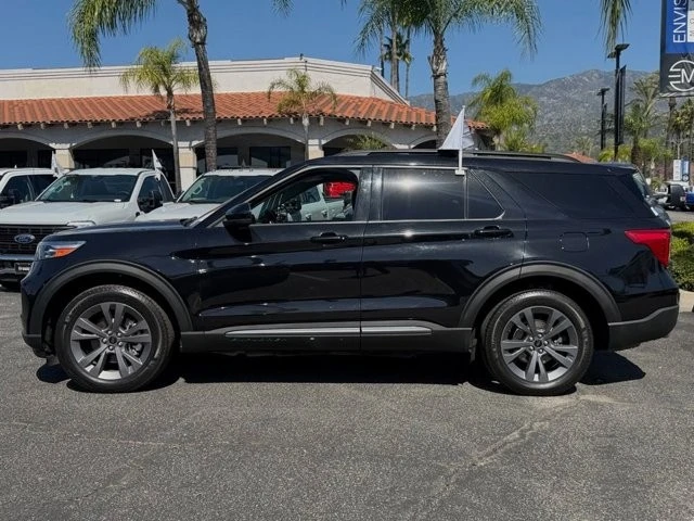 2022 Ford Explorer 6th Gen - Image 5 of 31