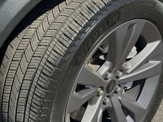 2022 Ford Explorer 6th Gen - Image 13 of 31