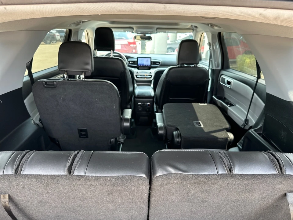 2022 Ford Explorer 6th Gen - Image 13 of 21