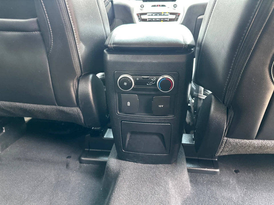 2022 Ford Explorer 6th Gen - Image 19 of 21
