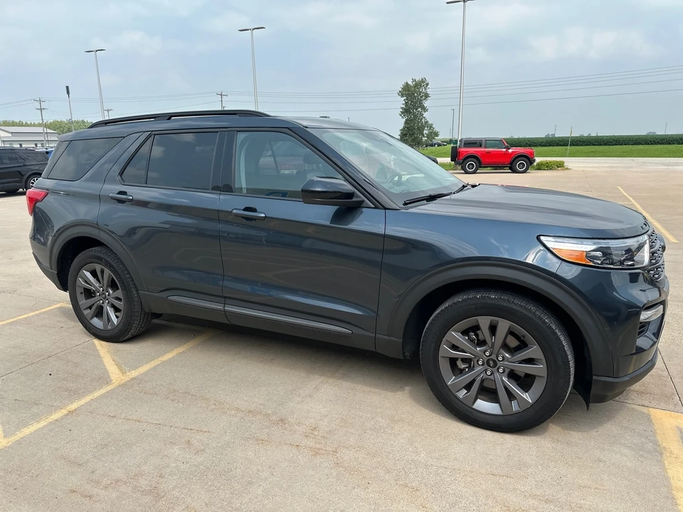 2022 Ford Explorer 6th Gen - Image 7 of 12