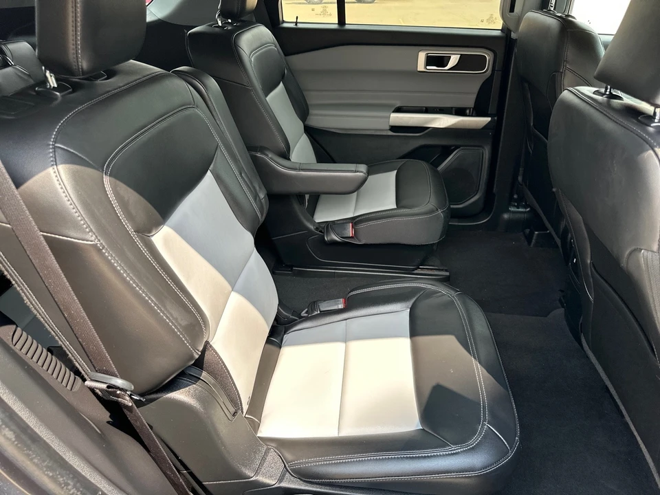 2022 Ford Explorer 6th Gen - Image 17 of 21