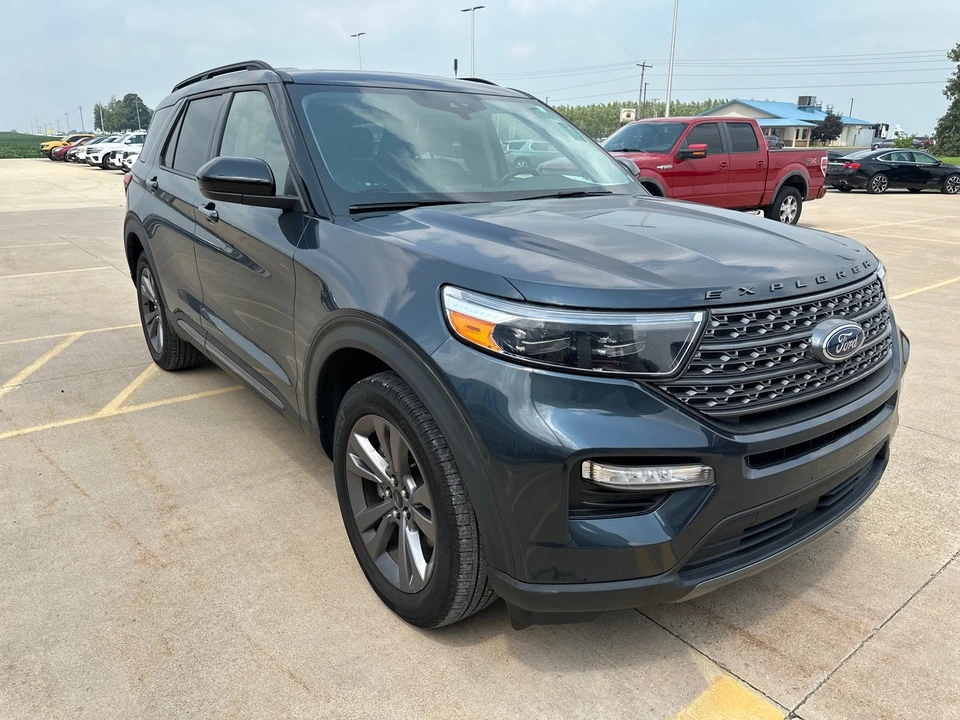 2022 Ford Explorer 6th Gen - Image 5 of 21