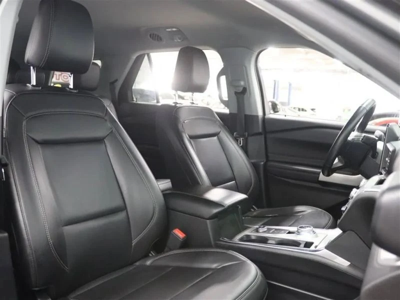 2022 Ford Explorer 6th Gen - Image 11 of 12