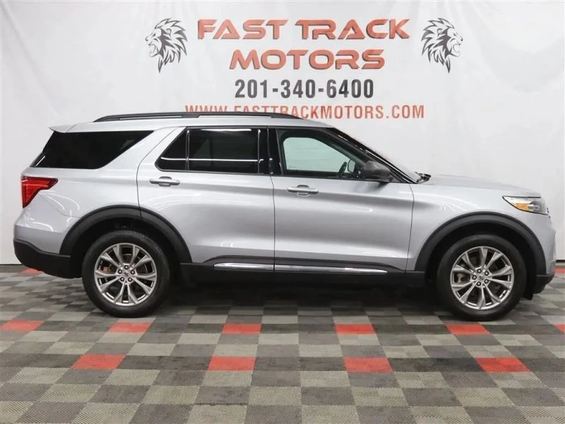 2022 Ford Explorer 6th Gen - Image 4 of 12