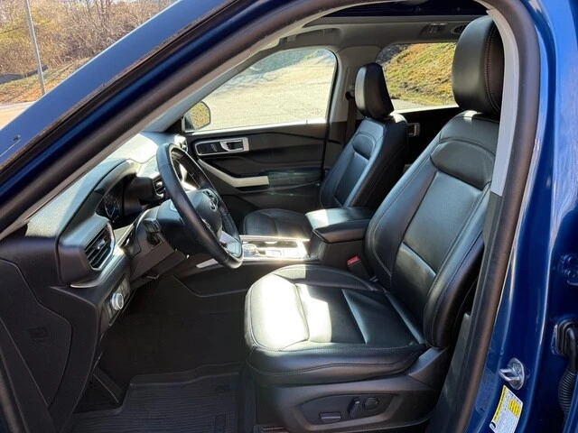 2022 Ford Explorer 6th Gen - Image 11 of 12