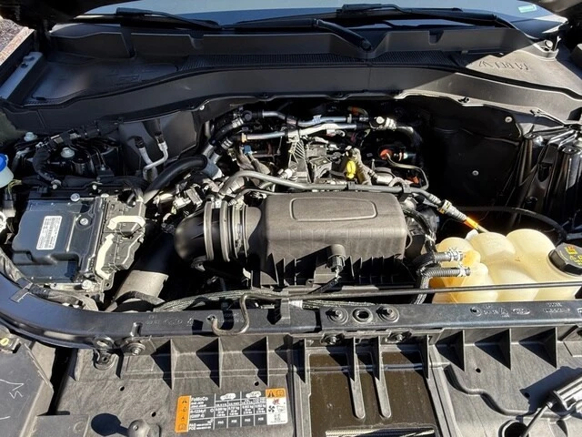 2022 Ford Explorer 6th Gen - Image 9 of 12
