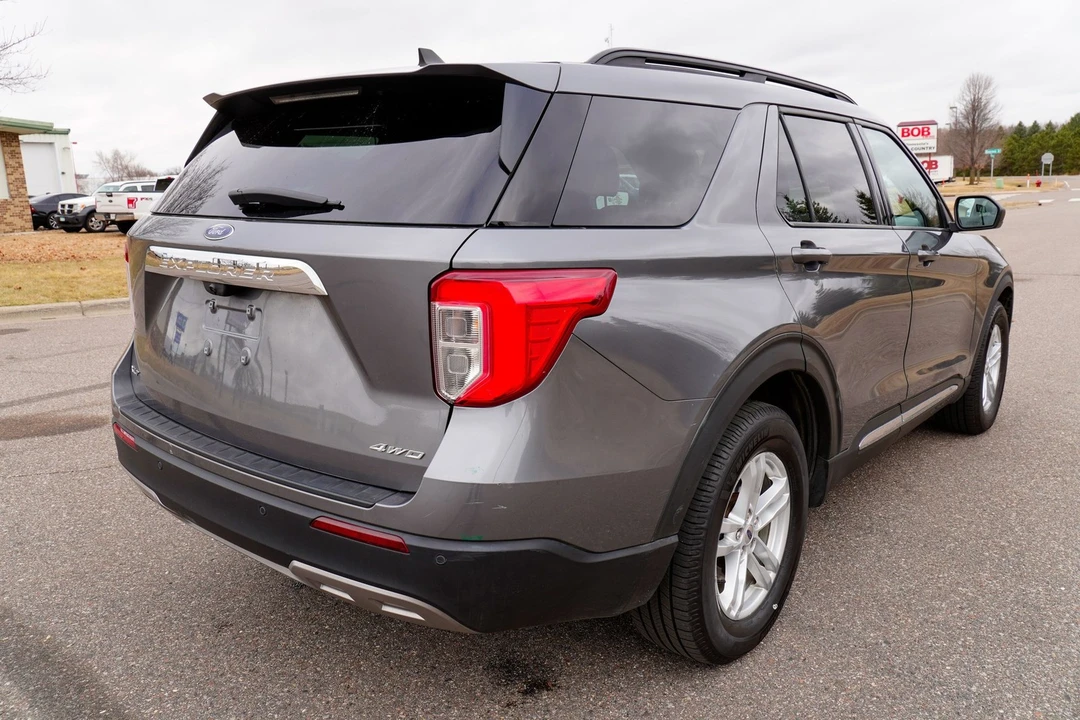 2022 Ford Explorer 6th Gen - Image 3 of 31