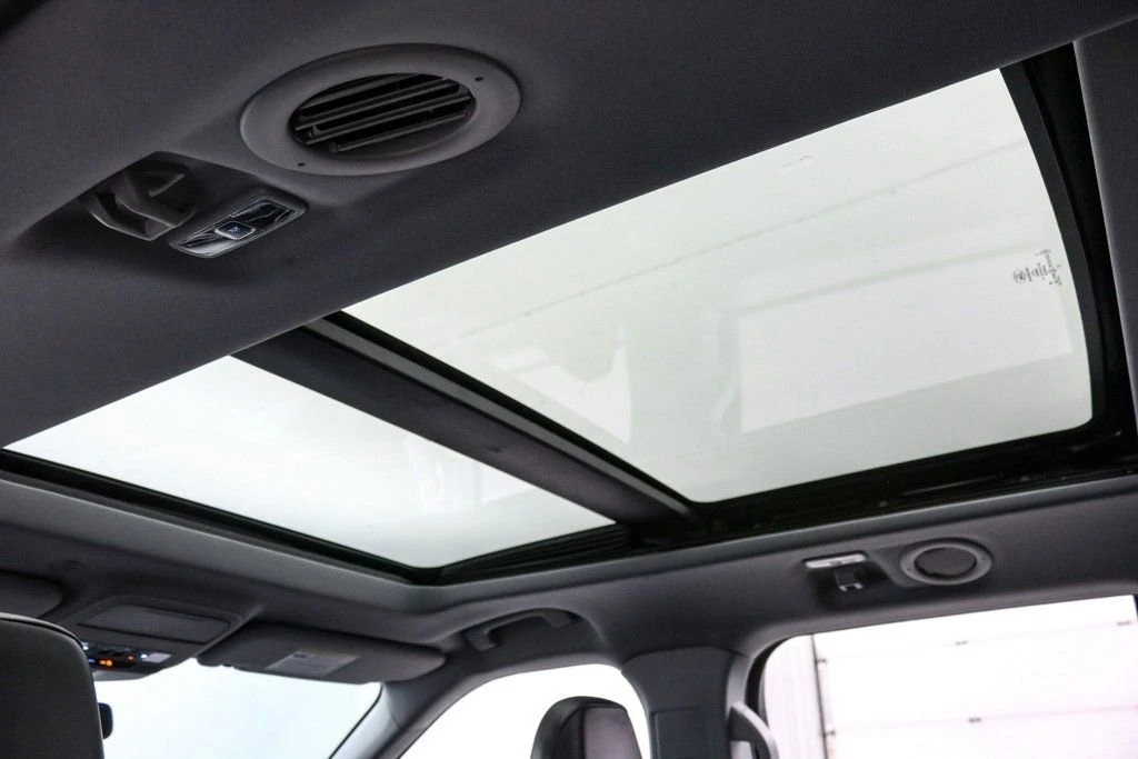 2022 Ford Explorer 6th Gen - Image 21 of 21