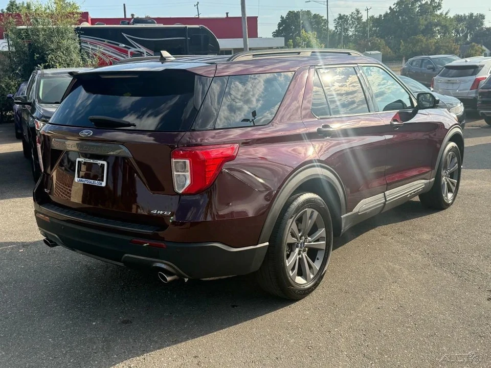 2022 Ford Explorer 6th Gen - Image 5 of 12