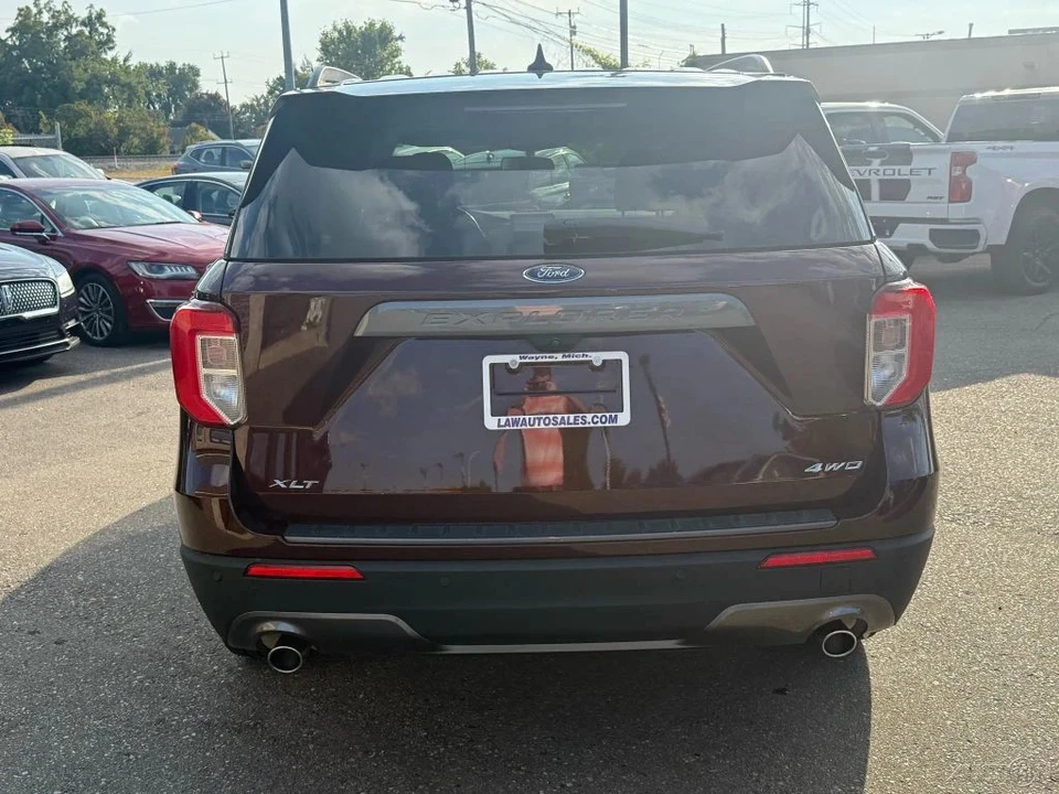 2022 Ford Explorer 6th Gen - Image 6 of 12