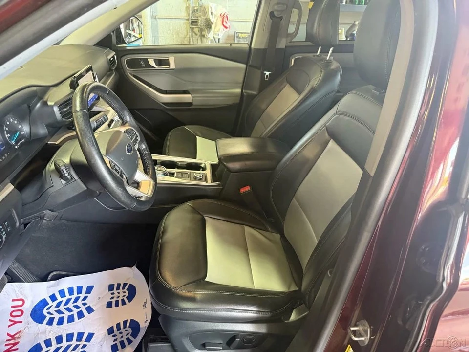 2022 Ford Explorer 6th Gen - Image 17 of 21