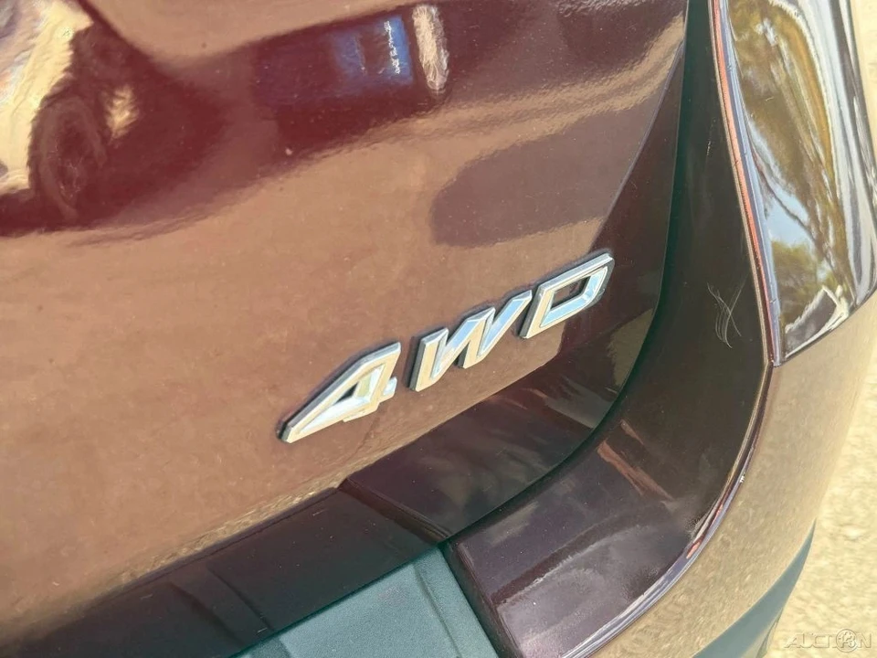 2022 Ford Explorer 6th Gen - Image 13 of 21