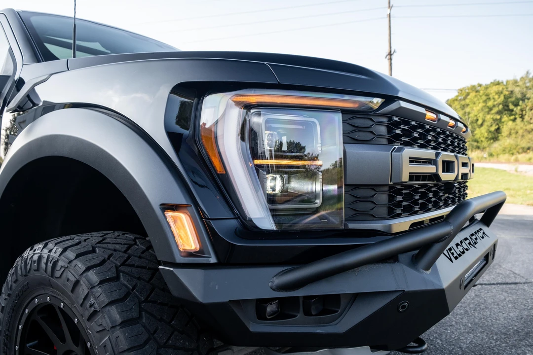 2022 Ford F-150 Raptor 14th Gen - Image 11 of 31
