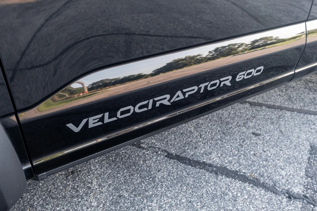 2022 Ford F-150 Raptor 14th Gen - Image 19 of 31
