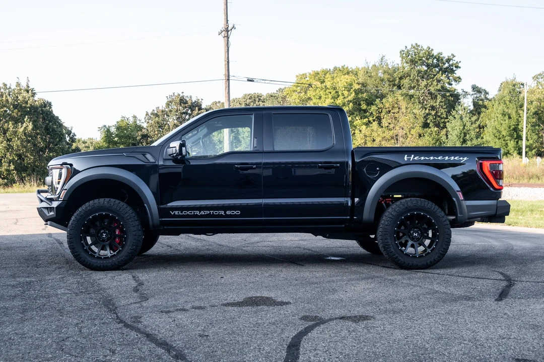 2022 Ford F-150 Raptor 14th Gen - Image 8 of 31