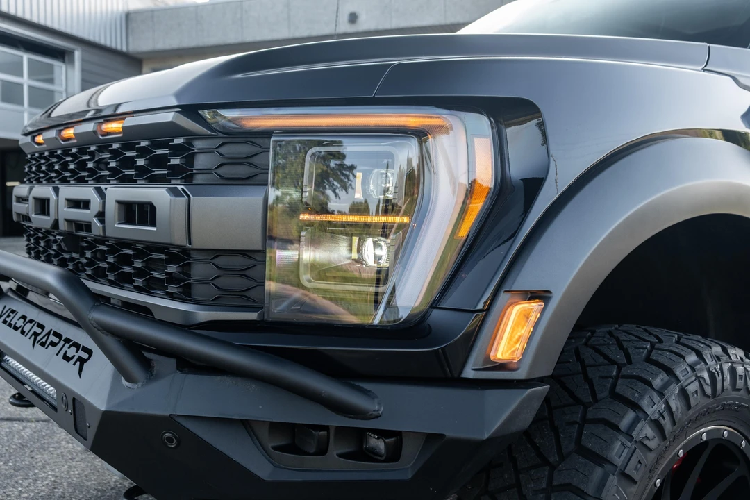 2022 Ford F-150 Raptor 14th Gen - Image 15 of 31