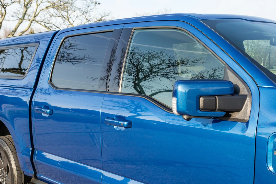 2022 Ford F-150 Lightning 14th Gen - Image 29 of 31