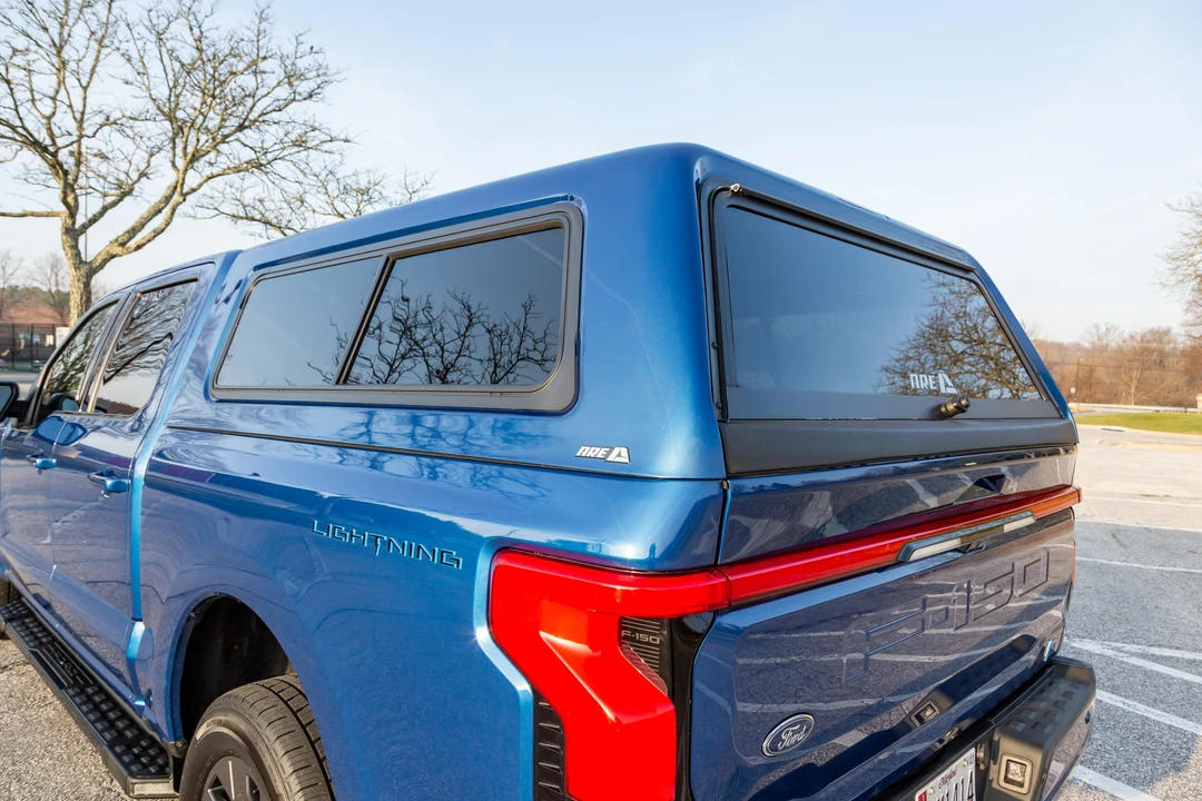 2022 Ford F-150 Lightning 14th Gen - Image 21 of 31