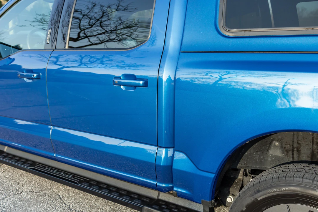 2022 Ford F-150 Lightning 14th Gen - Image 20 of 31