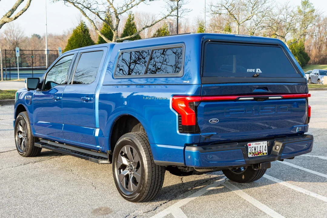 2022 Ford F-150 Lightning 14th Gen - Image 4 of 31