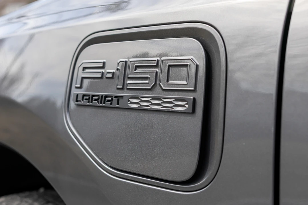 2022 Ford F-150 Lightning 14th Gen - Image 17 of 31